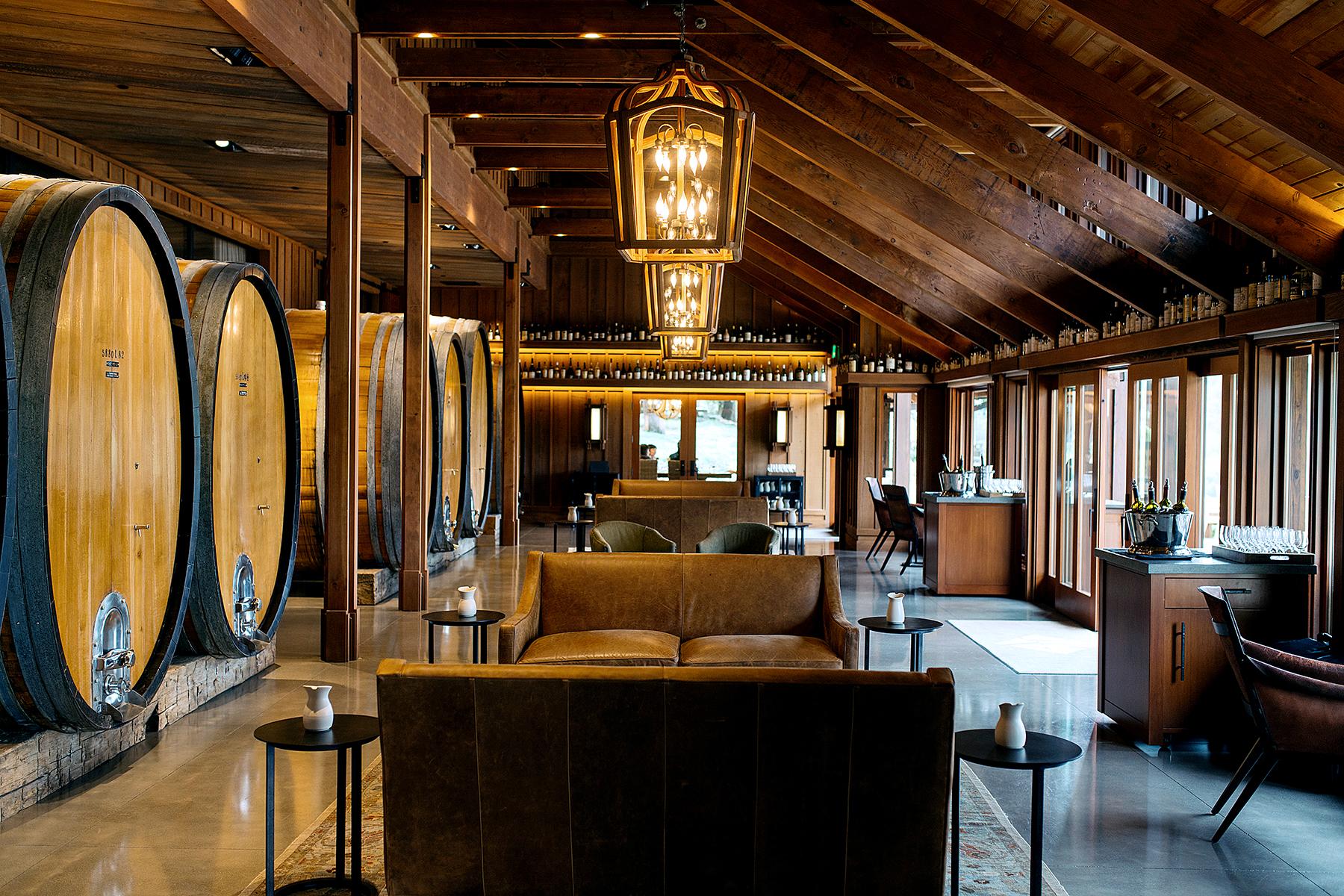 12_UltimateNapaandSonoma__DevoteaDaytoCabernet_Oval Room - Matt Morris