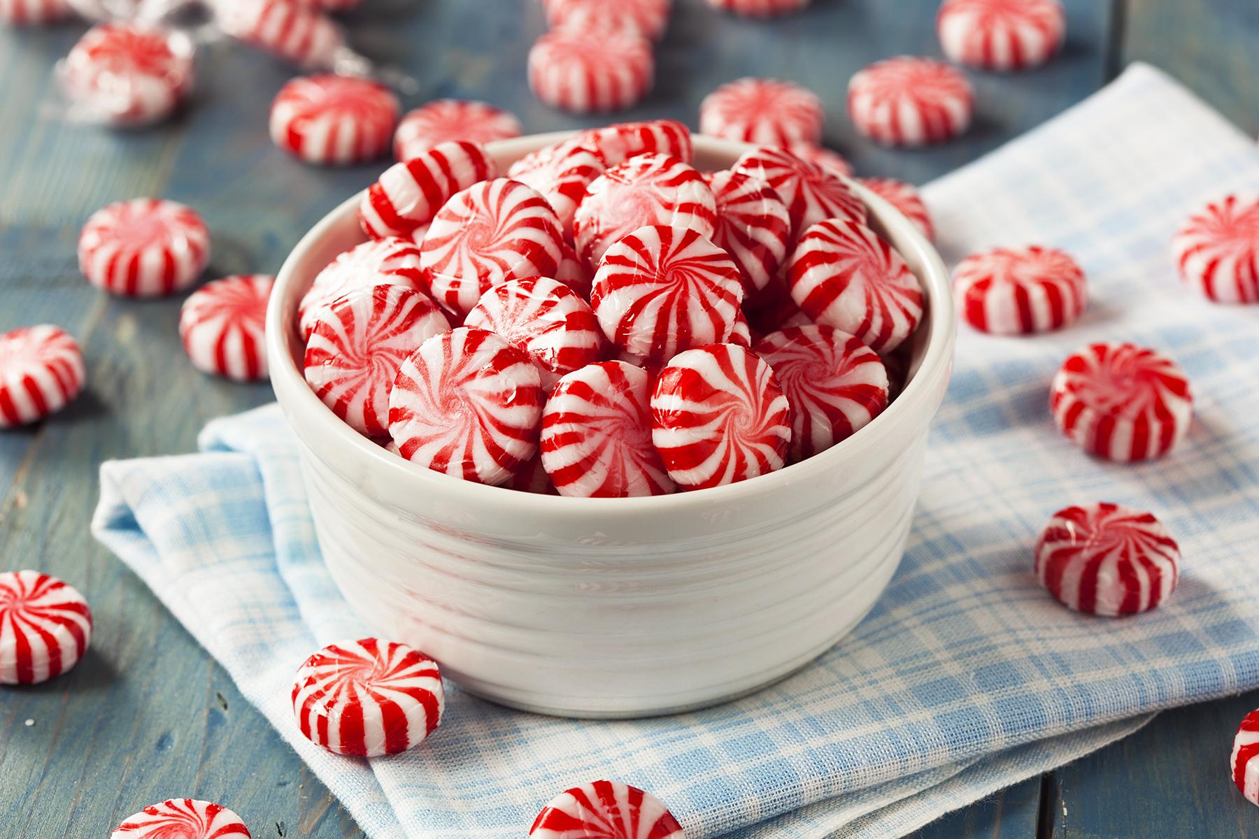 3_ManageMotionSickness_StomachSoothers_shutterstock_230559256