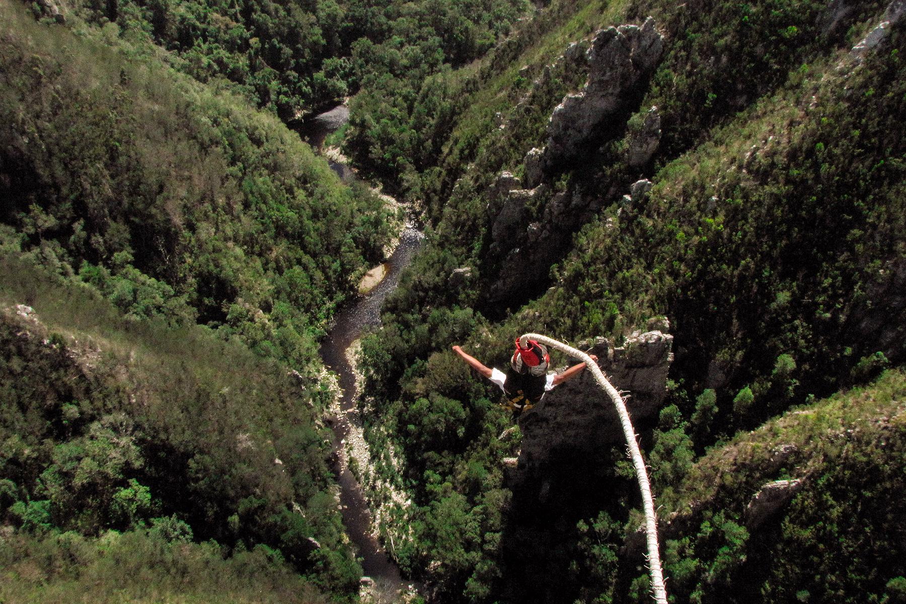 03_DangerousActivities__BungeeJumping_IMG_7874