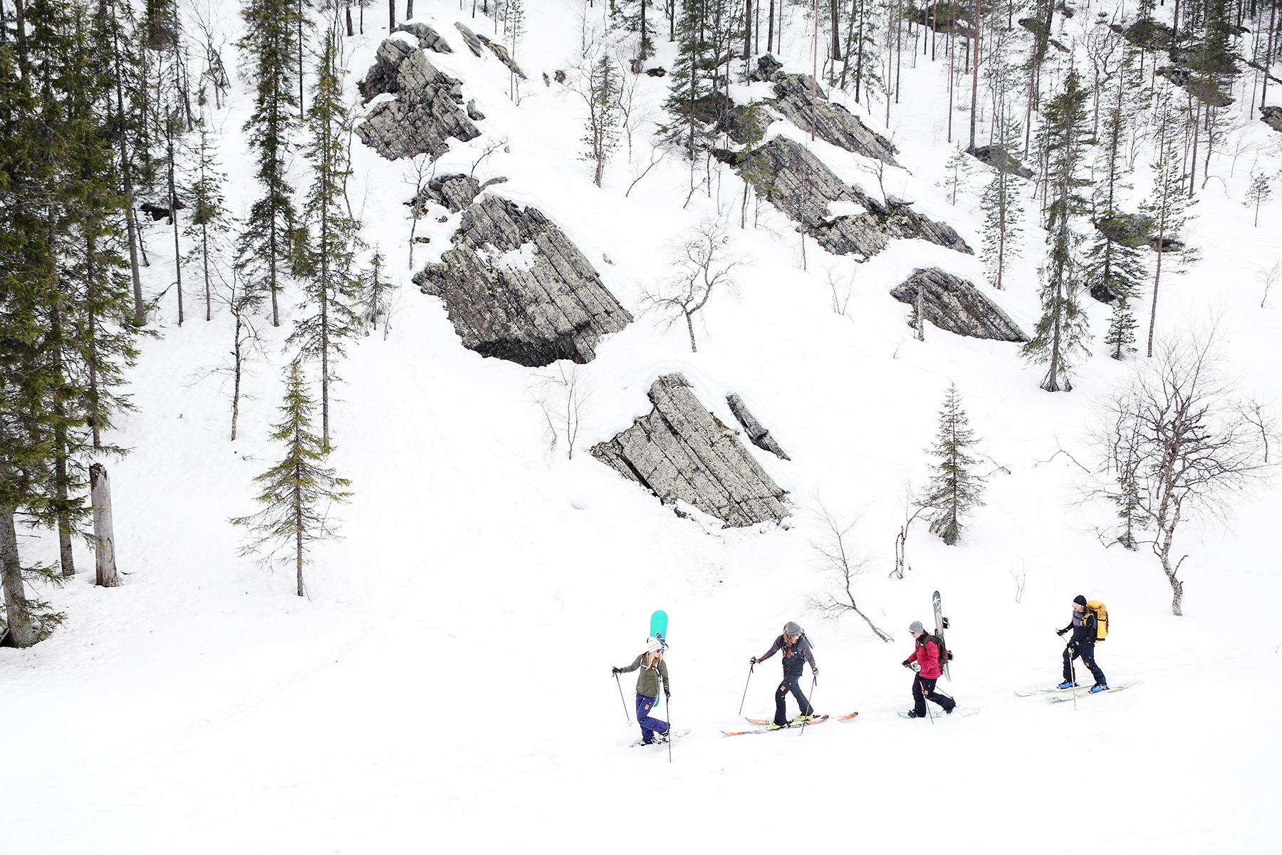 02_LaplandWinterActivities__CrossCountrySkii_VisitFinland_8M0A2156