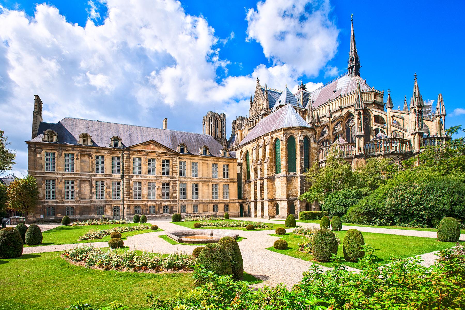 06_BestDayTripsFromParis__Reims_shutterstock_84967672