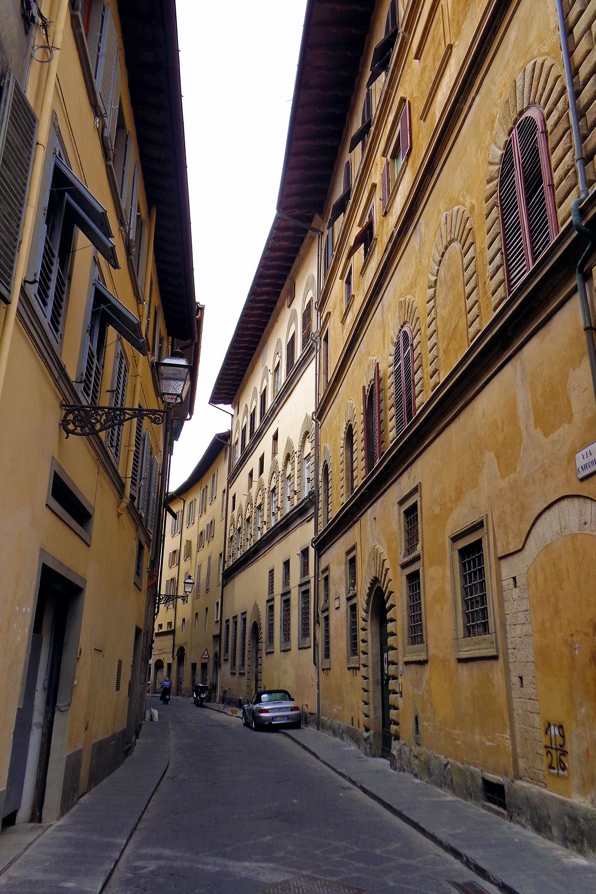06_FreeThingsToDoInFlorence__ListenToLiveMusicAtLaCite_Oltrarno