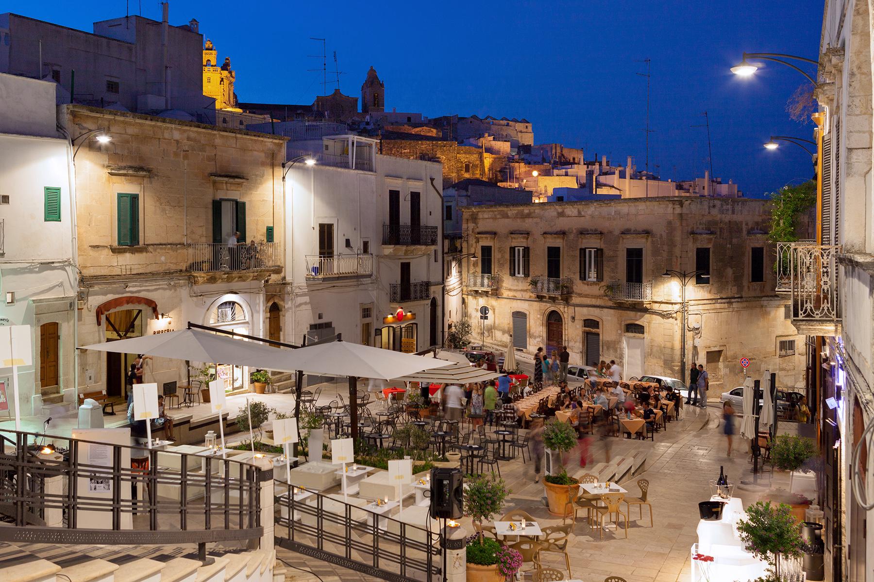 06_RoadtripPuglia__Ostuni_shutterstock_637480573