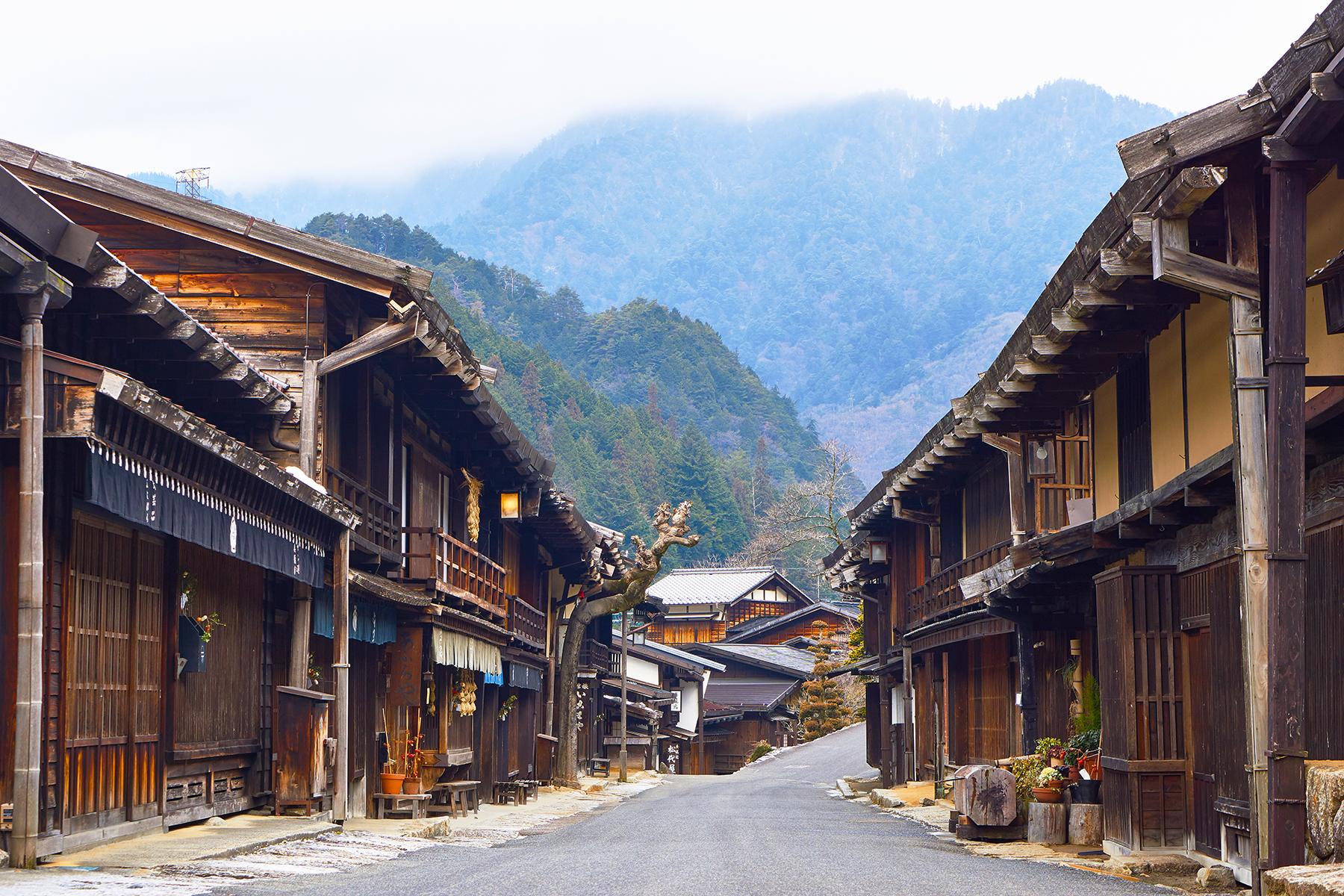 07_UltimateJapanStrollThroughEdo-erapost_shutterstock_515039698