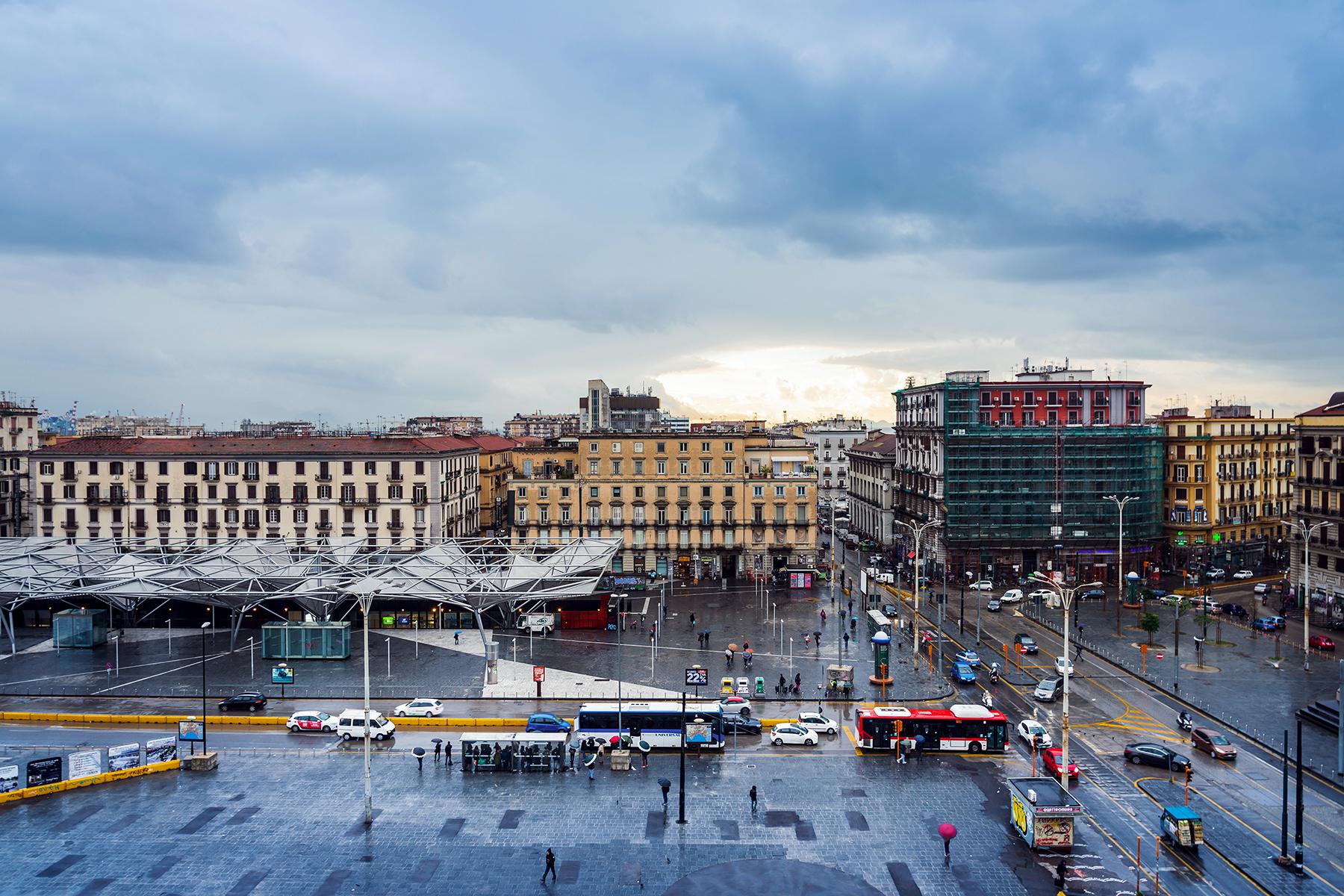 10_FreeThingsToDoInCampania__PiazzaGaribaldiInNapoli_shutterstock_1069023206