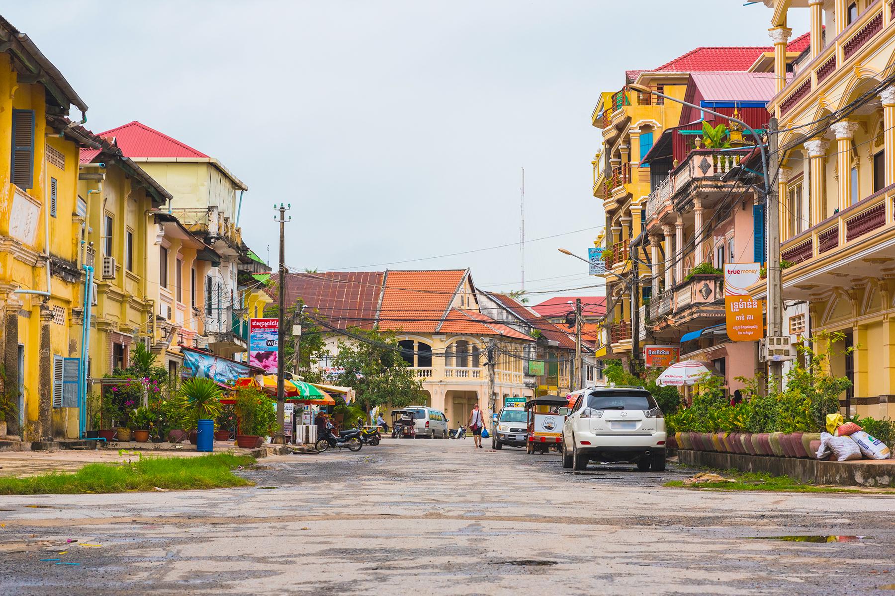 18_25UltimateCambodia__EnjoyArtsyAndChilledKampot_shutterstock_542253397
