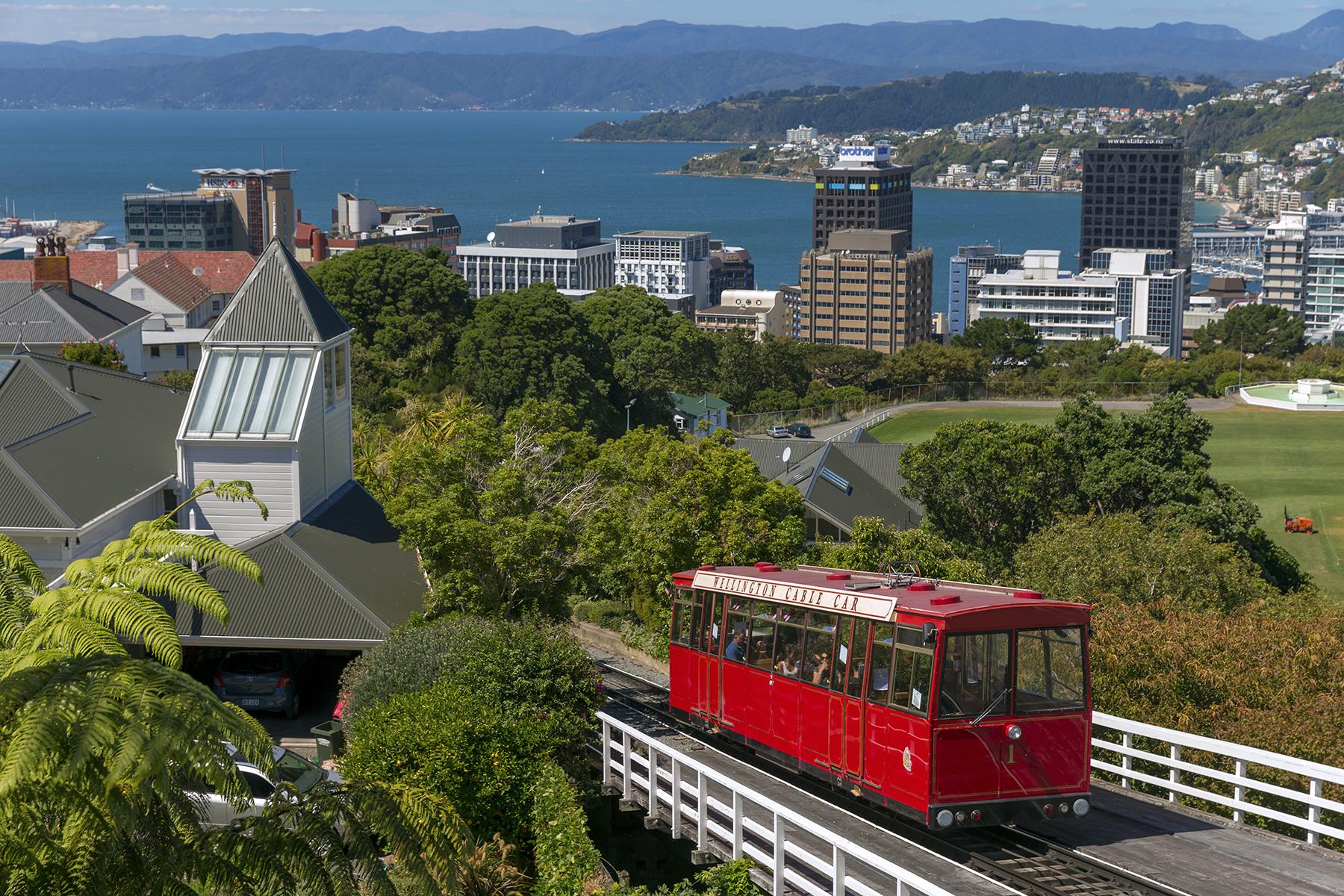 18_UltimateThingsToDoNewZealand__CableCarExploreBotanicalGardenWellington_Cable-Car