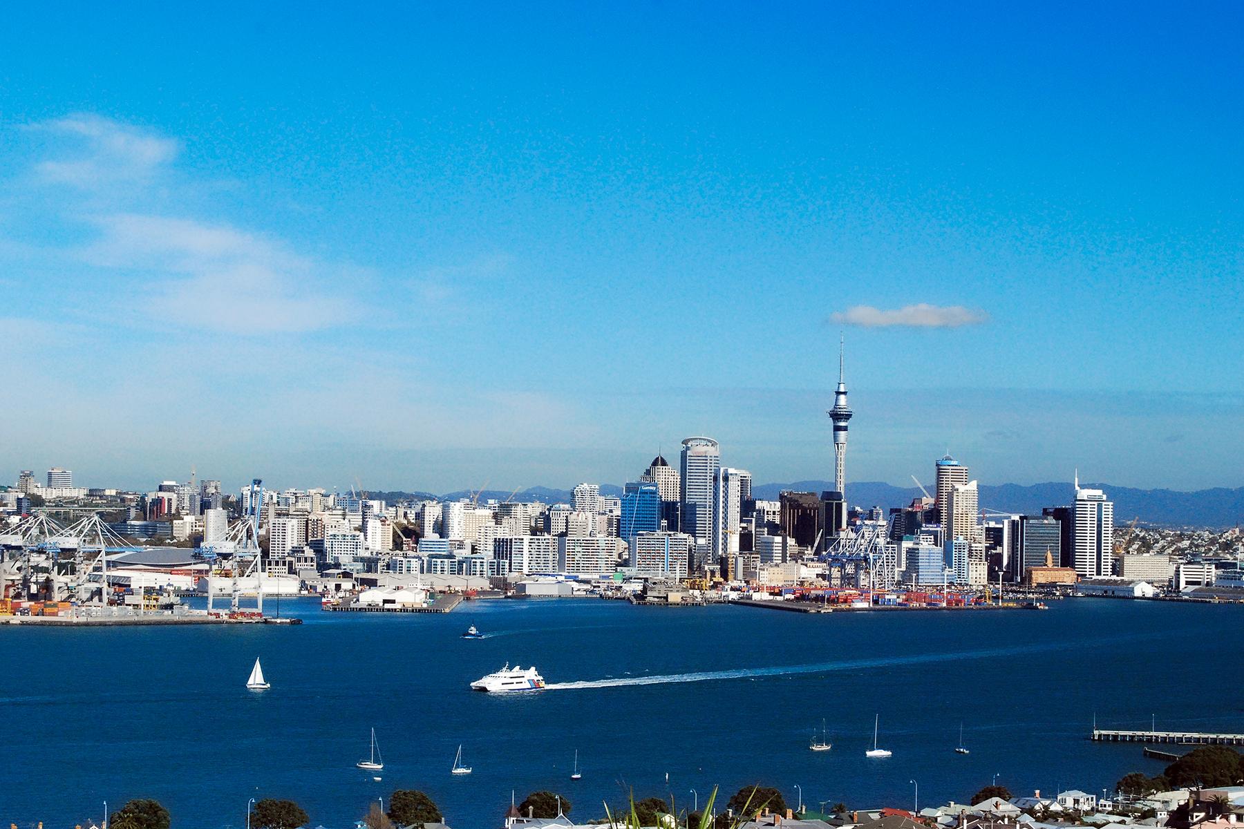23_UltimateThingsToDoNewZealand__TakeFerryToDevonport_U087-Devonport-Tourism-New-Zealand