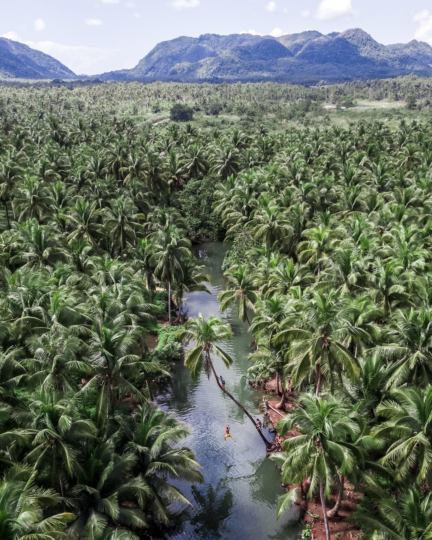 03_11IslandstovisitinthePhilippines__Siargao_3.) eibner-saliba-hFLtxOEhBdc-unsplash