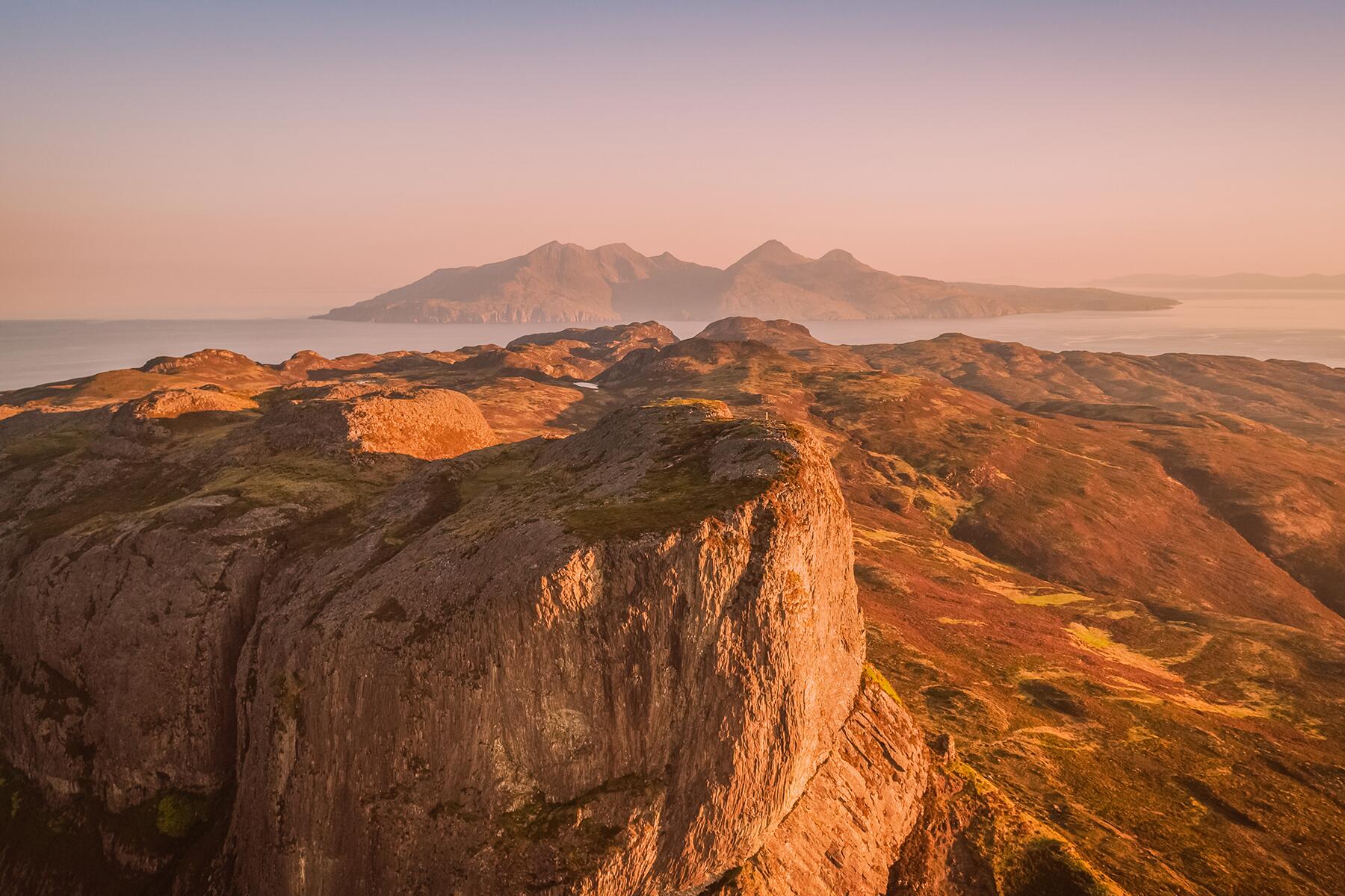03_IsleofArraninQuirkyScottish__Eigg_3.) The Sgurr of Eigg-visitscotland_49814763397
