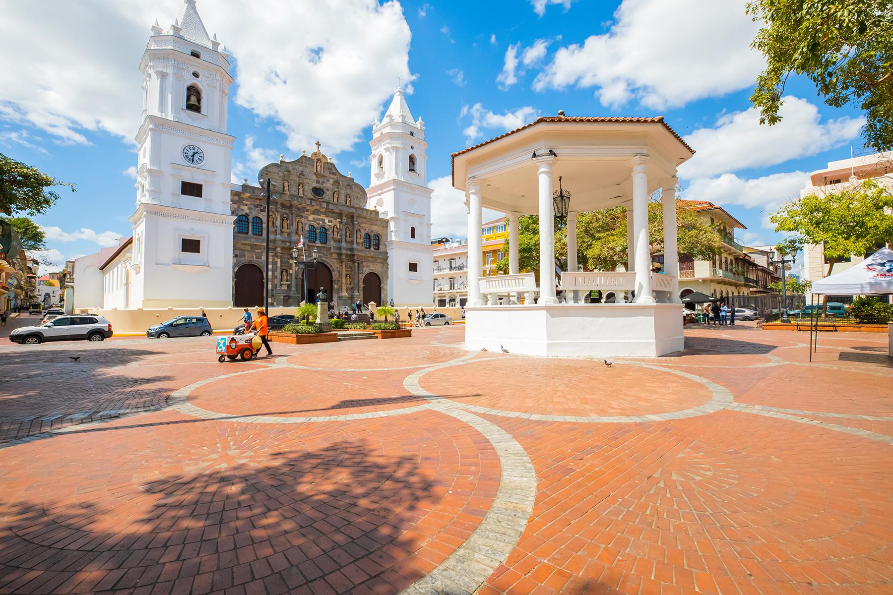 03_WhyCascoViejoisthecoolest__Music_shutterstock_1311049127