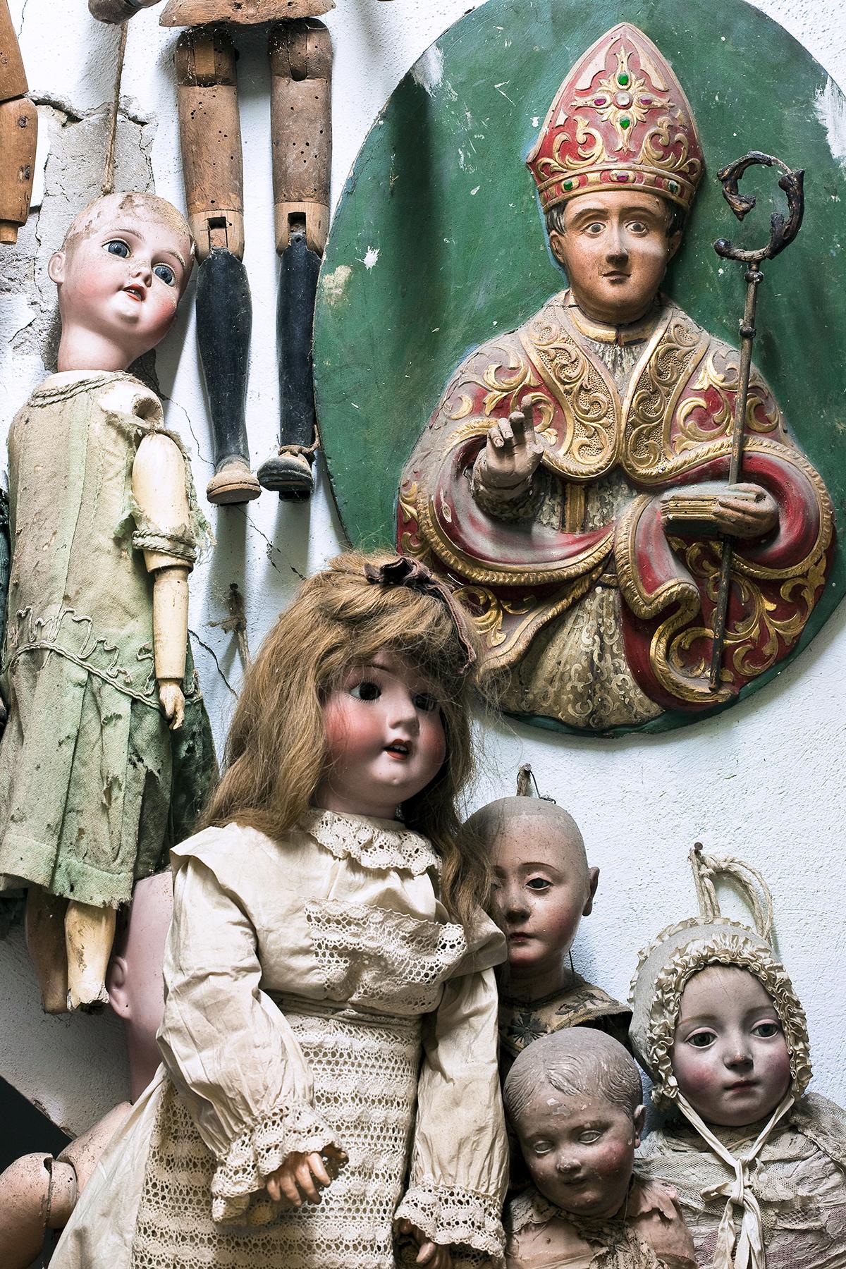 04_CreepyPlacesInNaples__StareIntoLifelessEyesAtOspedaleDelleBambole_CN9CMK