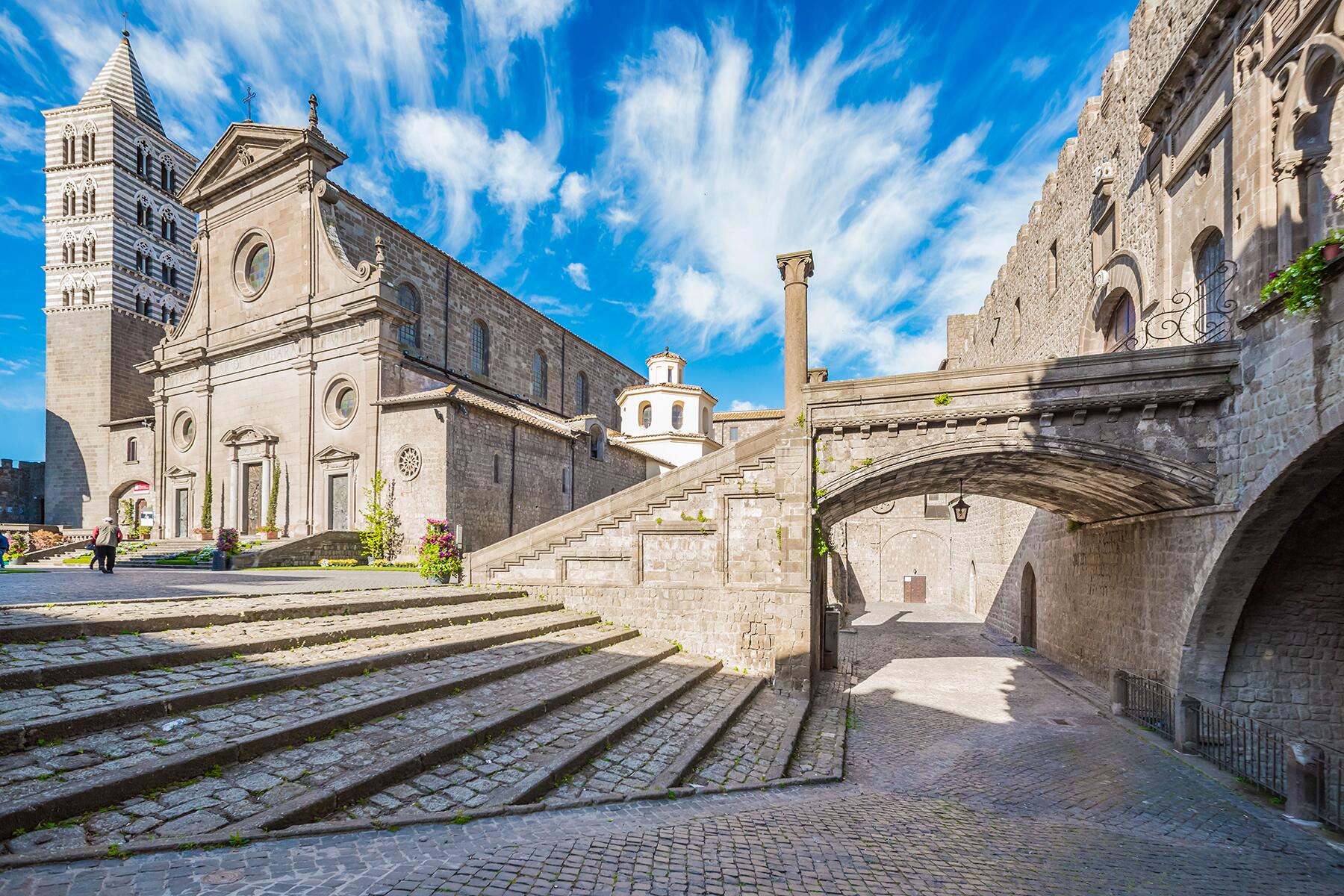 04_DayTripsFromRome__Viterbo_shutterstock_634013762