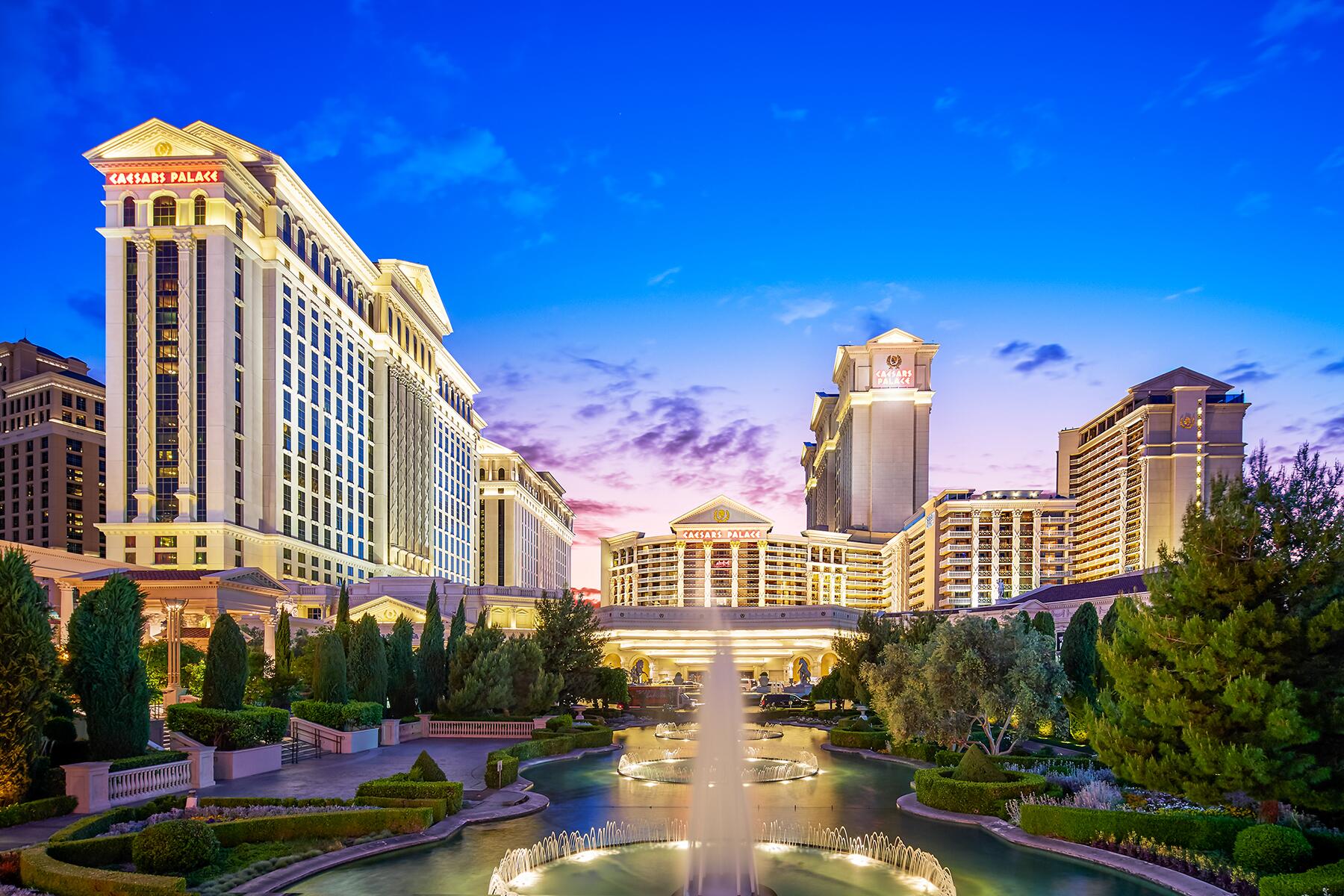 04_Hotelfrom80sMovies__CaesarPalaceinLasVegas_4.) 1CPLV_Exterior_DaveBurk-06-2016_160401_001