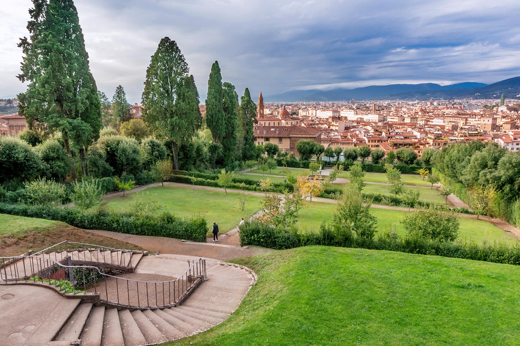 04_UltimateTuscany__GiardinoDiBoboli_shutterstock_538588228