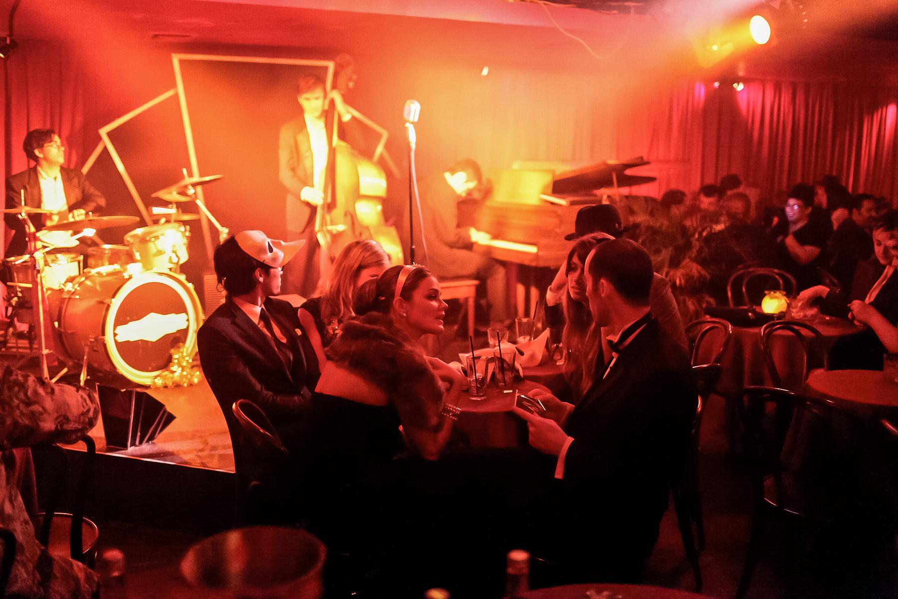 05_NYCBestNightlife_McKittrickHotel_6.) Manderley Bar_BFA_241339