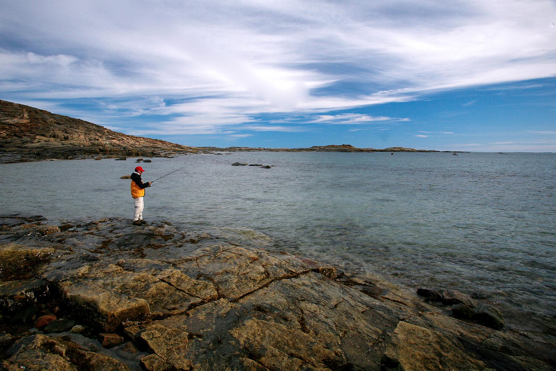 09_10ReasonsToVisitNunavut__CastYourReelForTrophyFish_Narraway_2007_078