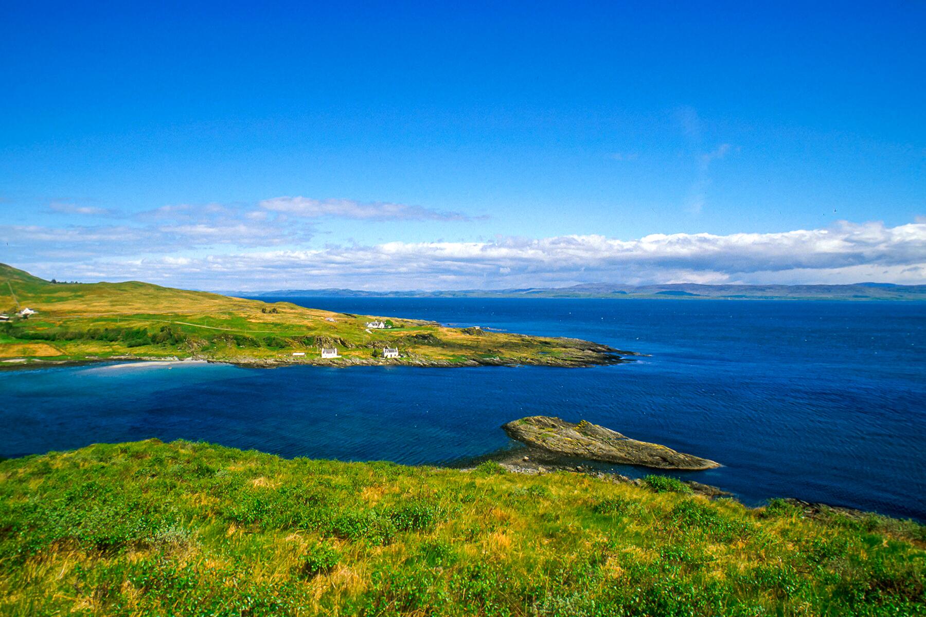 09_IsleofArraninQuirkyScottish__Jura_9.) The Isle Of Jura-visitscotland_26057412997