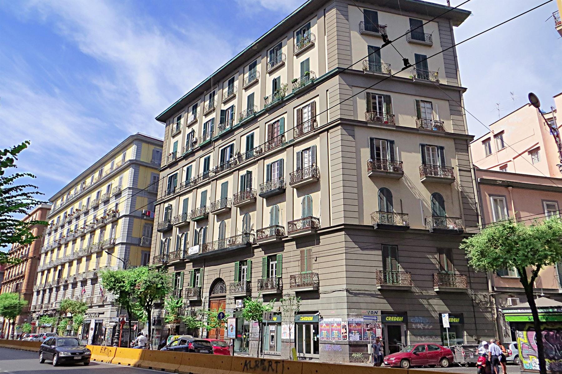 10_NaplesMyBrilliantFriend__CorsoUmberto_10.) Wiki_Corso_Umberto_I
