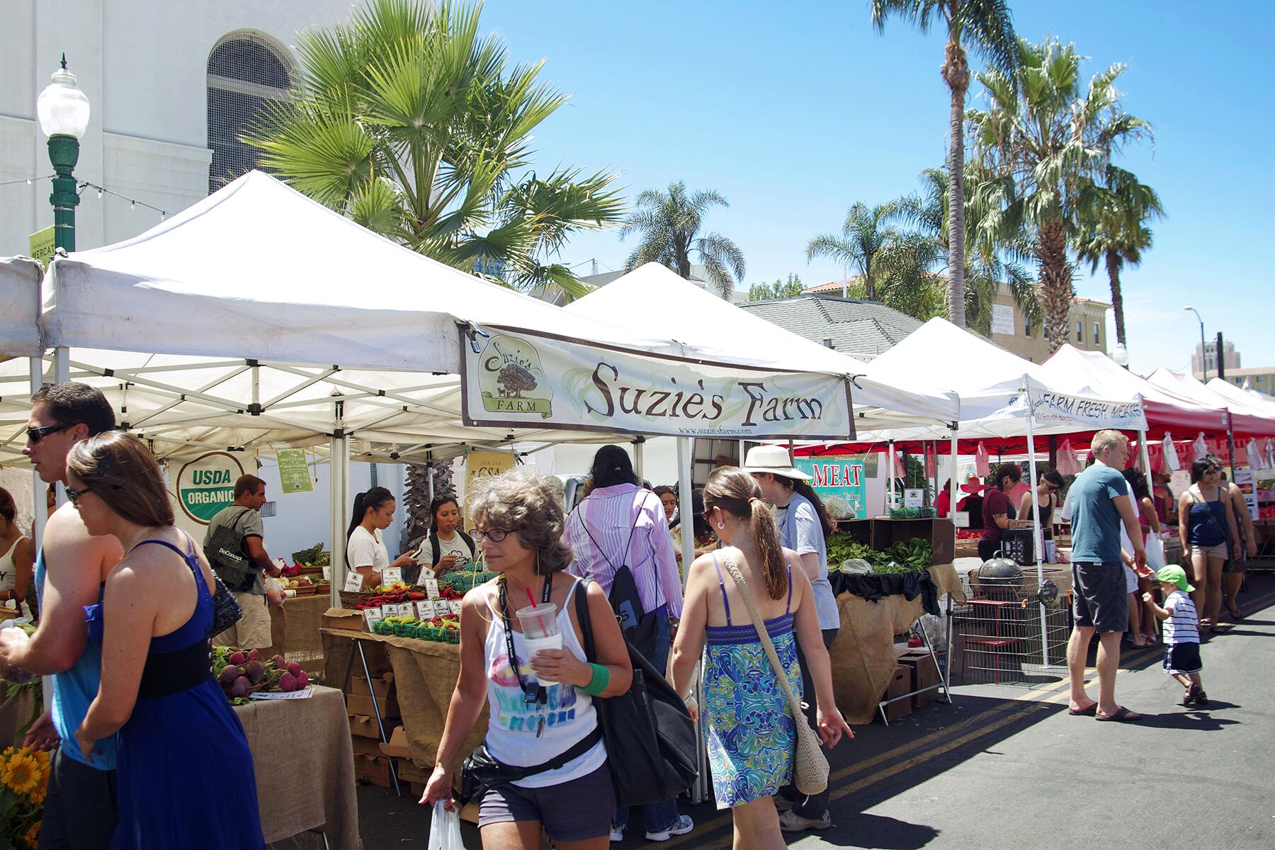 05_UltimateThingsToDoSanDiego__LocalFarmersMarket_Fresh_Produce_Little_Italy_-Courtesy_Annie_Pearson_SanDiego