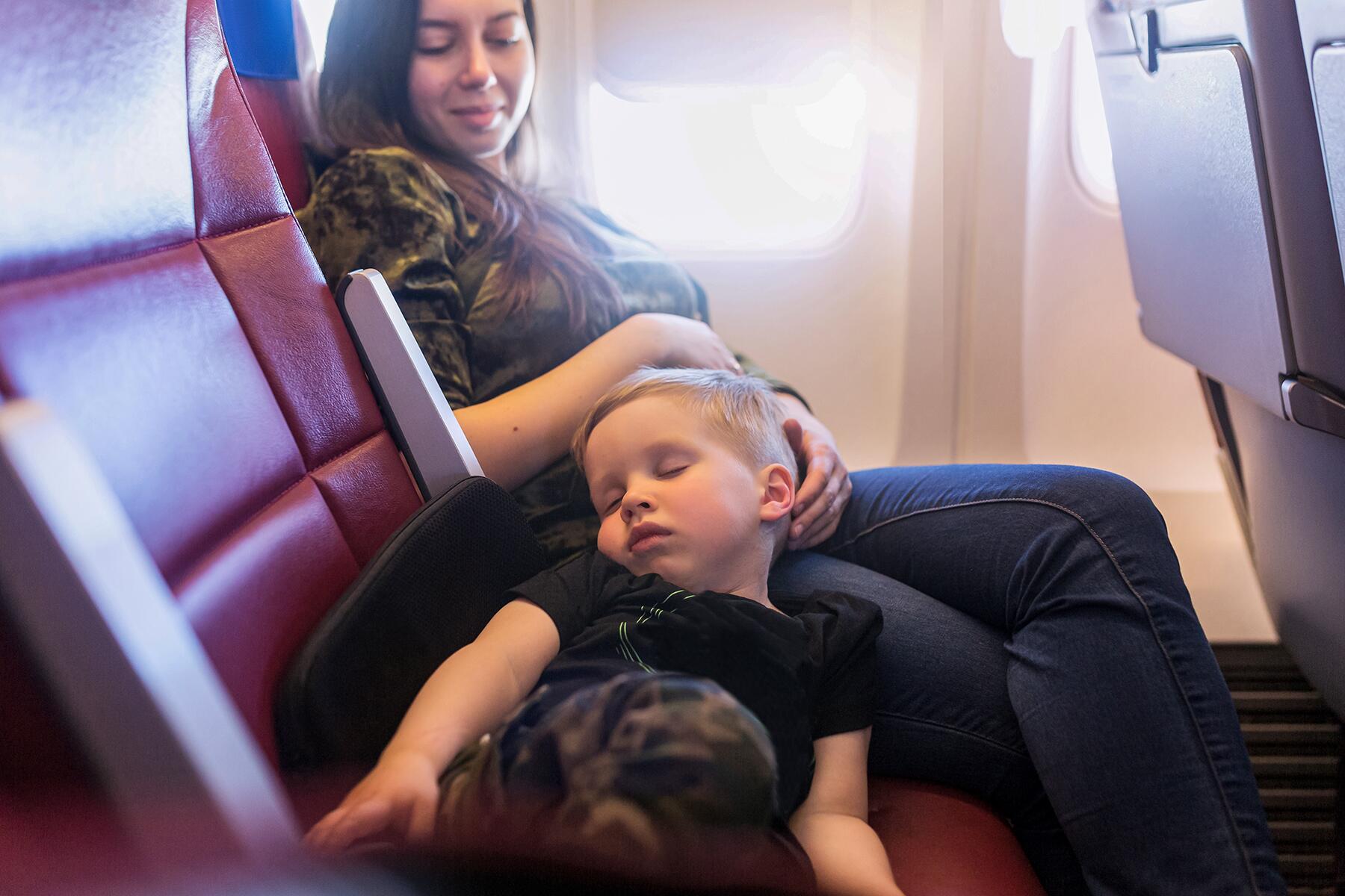 Tips for Flying with Toddlers and Little Kids without Losing Your