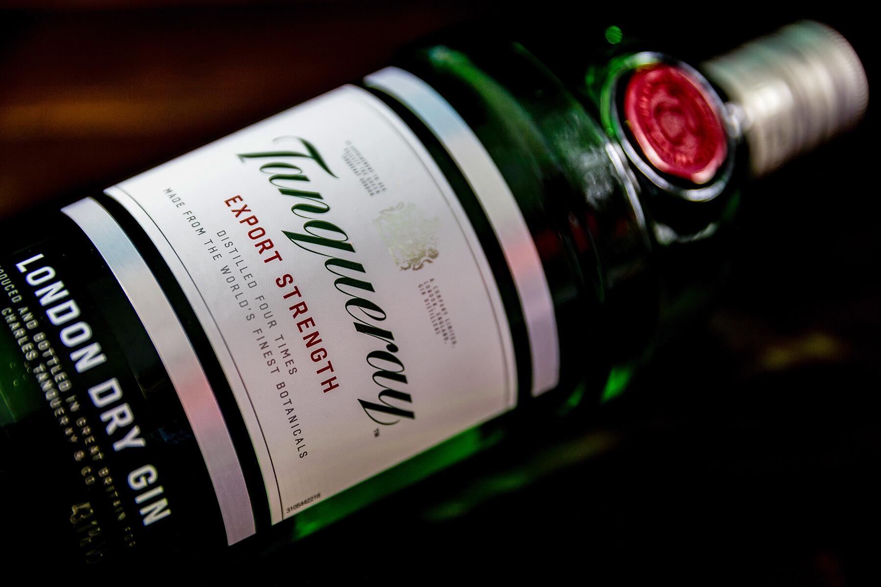 09_ThingsToEatAndDrinkInLondon__Gin_9 shutterstock_1178584570