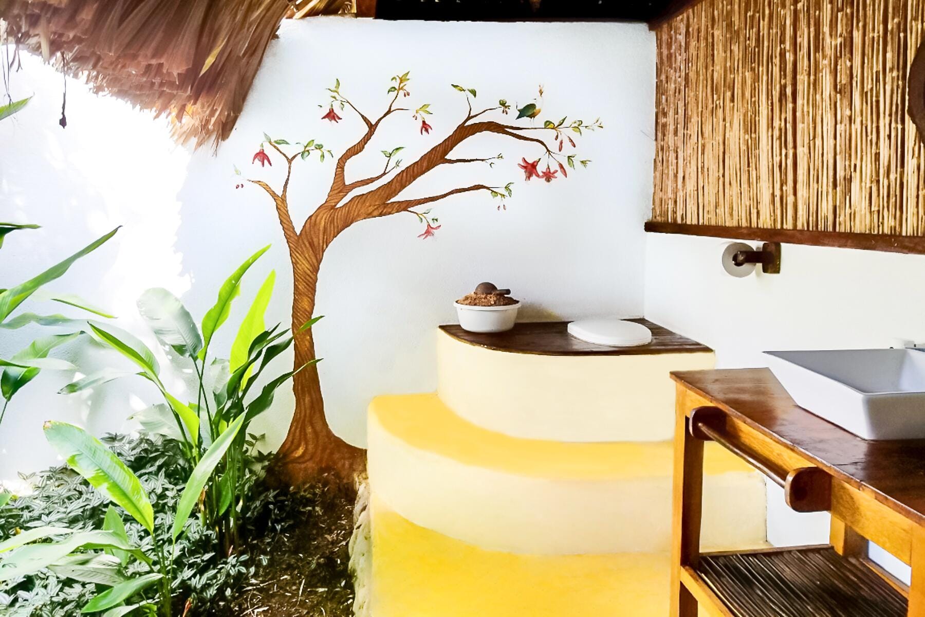 10_FancyToilets__LaSirenaEcoHotel10.) Eco Cabaña 3 .5 copy
