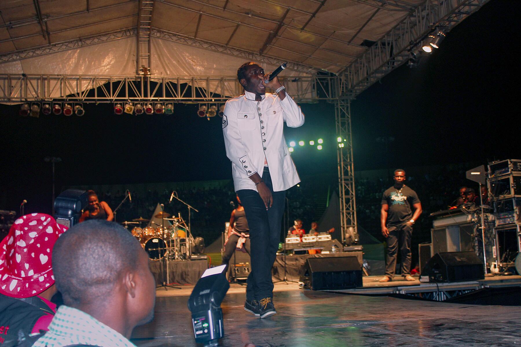 12_NigerianFestivals__Carniriv_Young_Stunna_-_Carniriv_2013