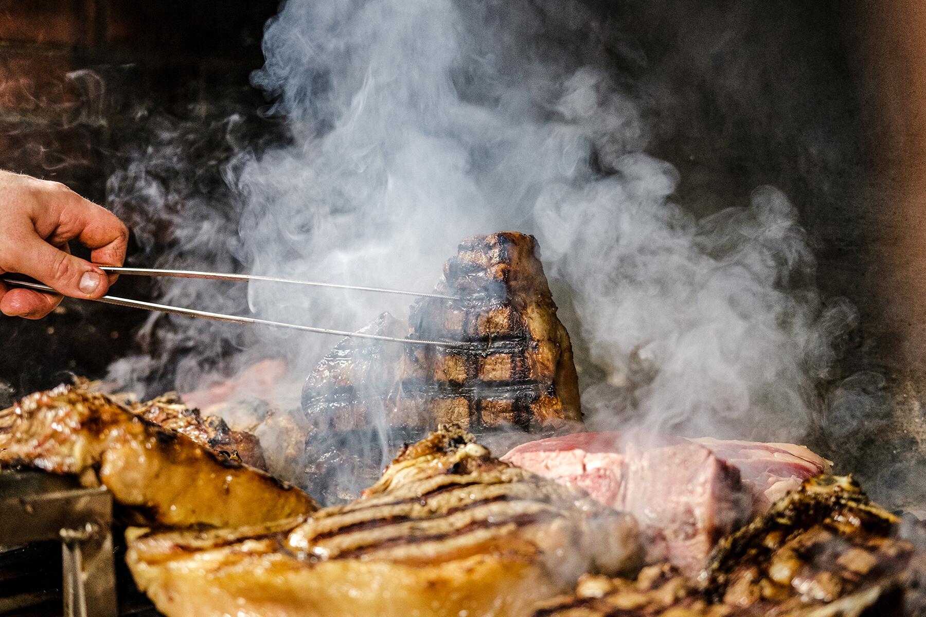 01_EatnDrinkFlorence__BisteccaAllaFlorentina_1.) EMCR6693