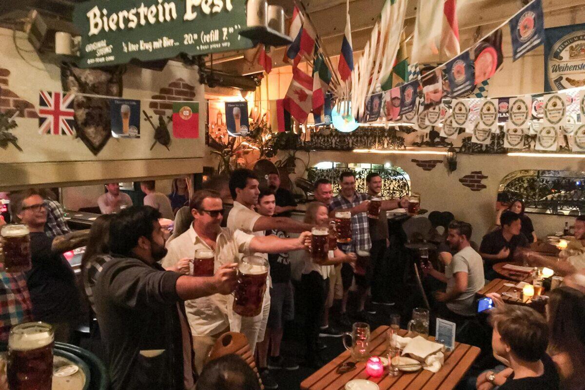 The Oldest, Most Famous Eateries and Historic Restaurants in Los Angeles, California