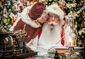 10 Christmas Stores That Are Open Year Round