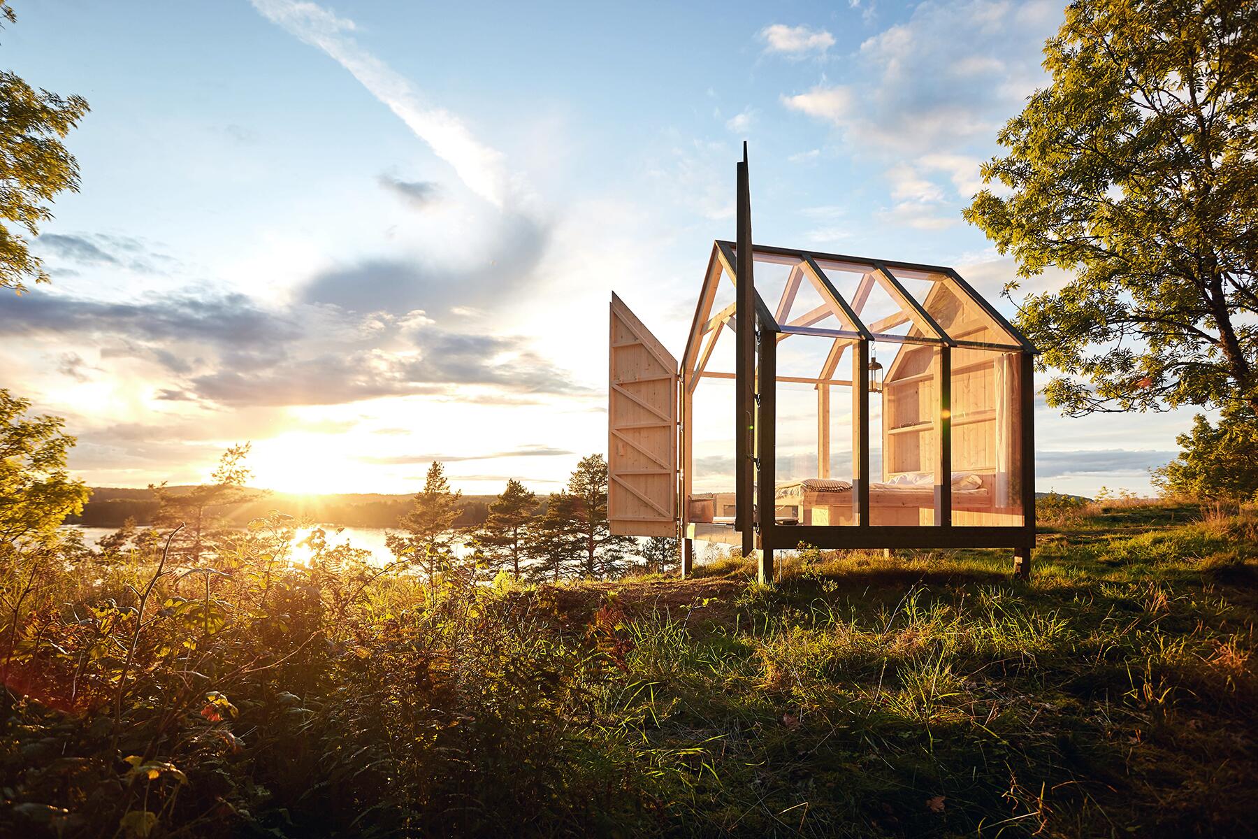 Spectacular Instagrammable Glass Hotels Around The World