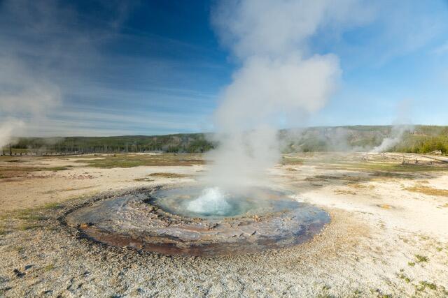 12 geothermal features-yellowstone-05