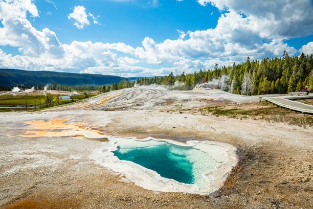 12 geothermal features-yellowstone-08