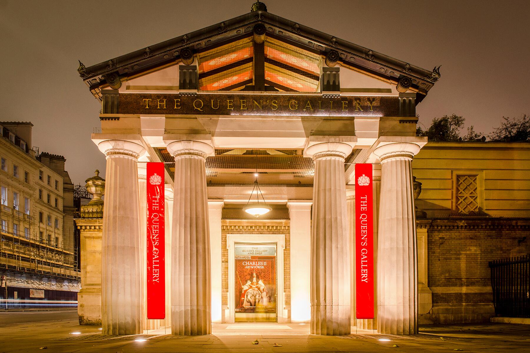 06_10RoyalPlacesinLondon__TheQueensGallery_shutterstock_756803302