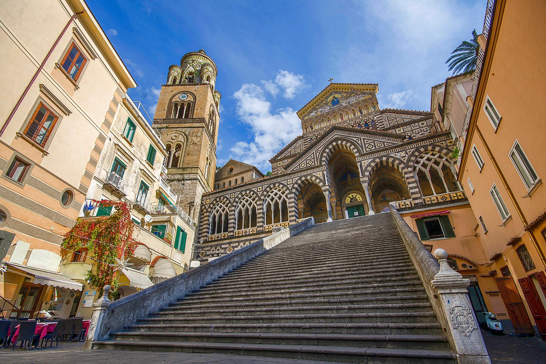 08_UltimateAmalfi__MarvelAtAmalfisDuomo_shutterstock_774628894