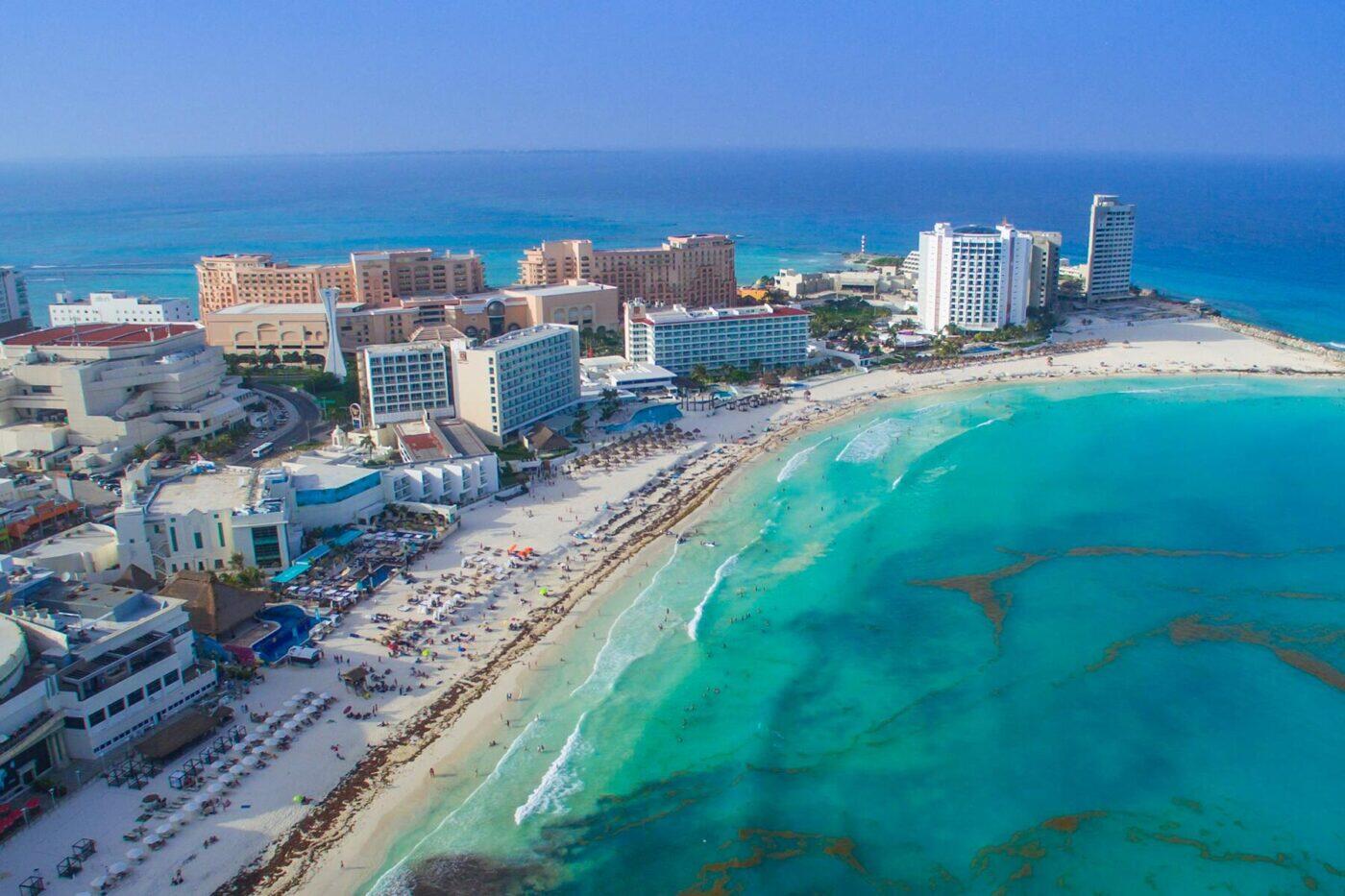 is cancun mexico safe to travel too