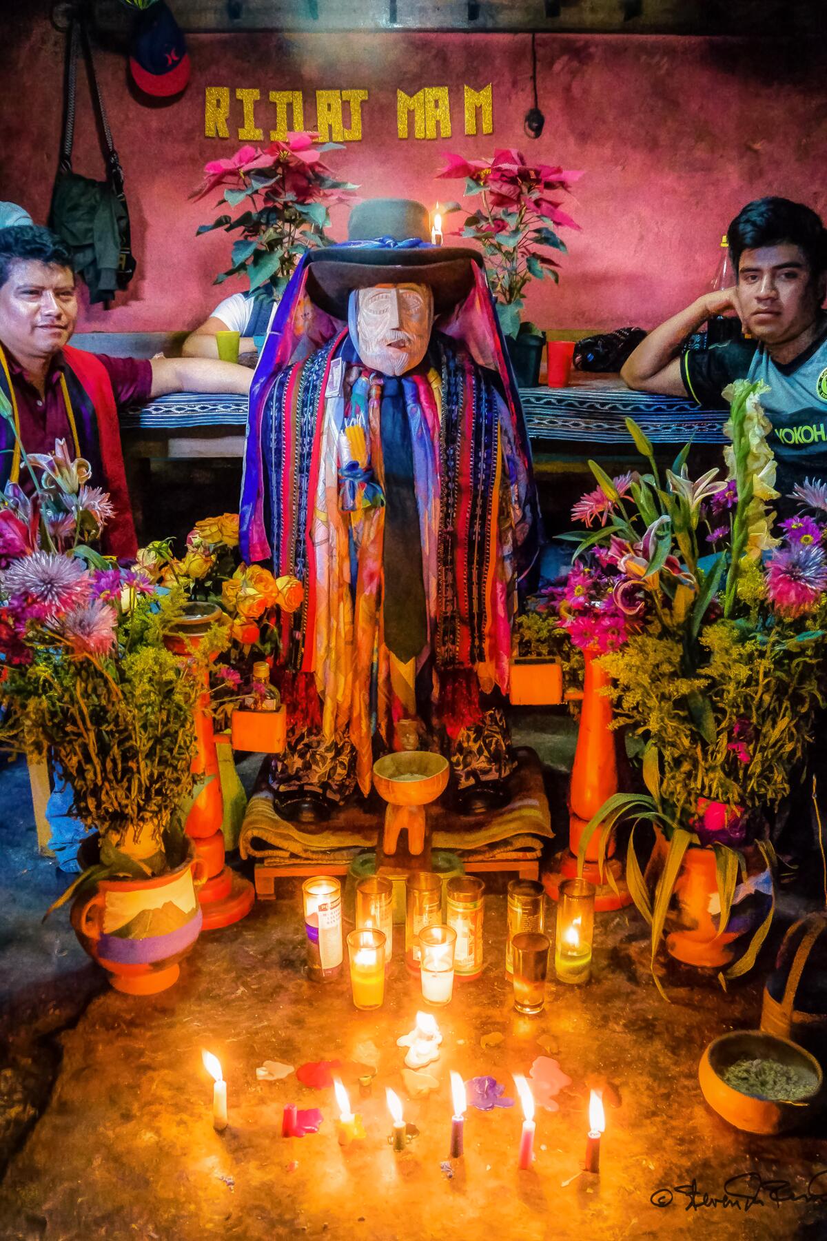 02_AncientSitesinGuatemala__Maximon_2.) 31519029073_f19a4bd8a6_o