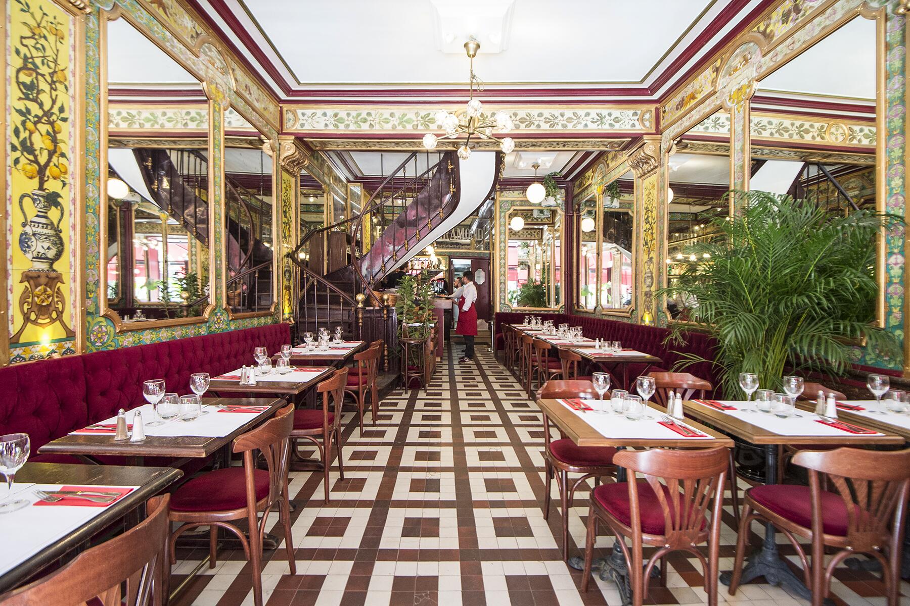 02_RomanticParisRestaurants__PetitBouillonPharamond_2 2 Nom du document_HD_39