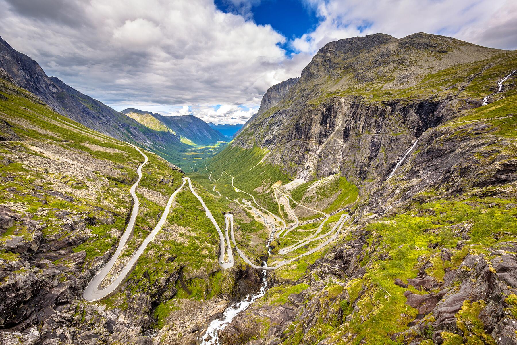 03_UltimateNorway__Trollstigen_iStock-1058552346