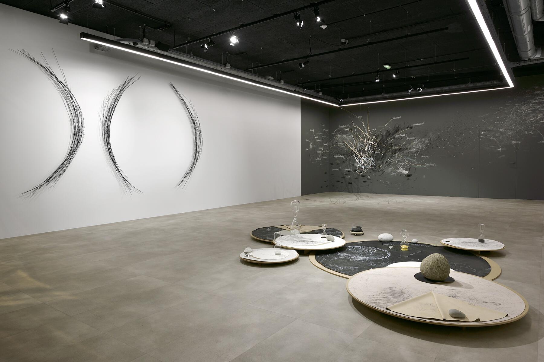 04_ArtLoversGuideToParis__ArtConciergeAtDrawingHotel_4 Image from Art Concierge