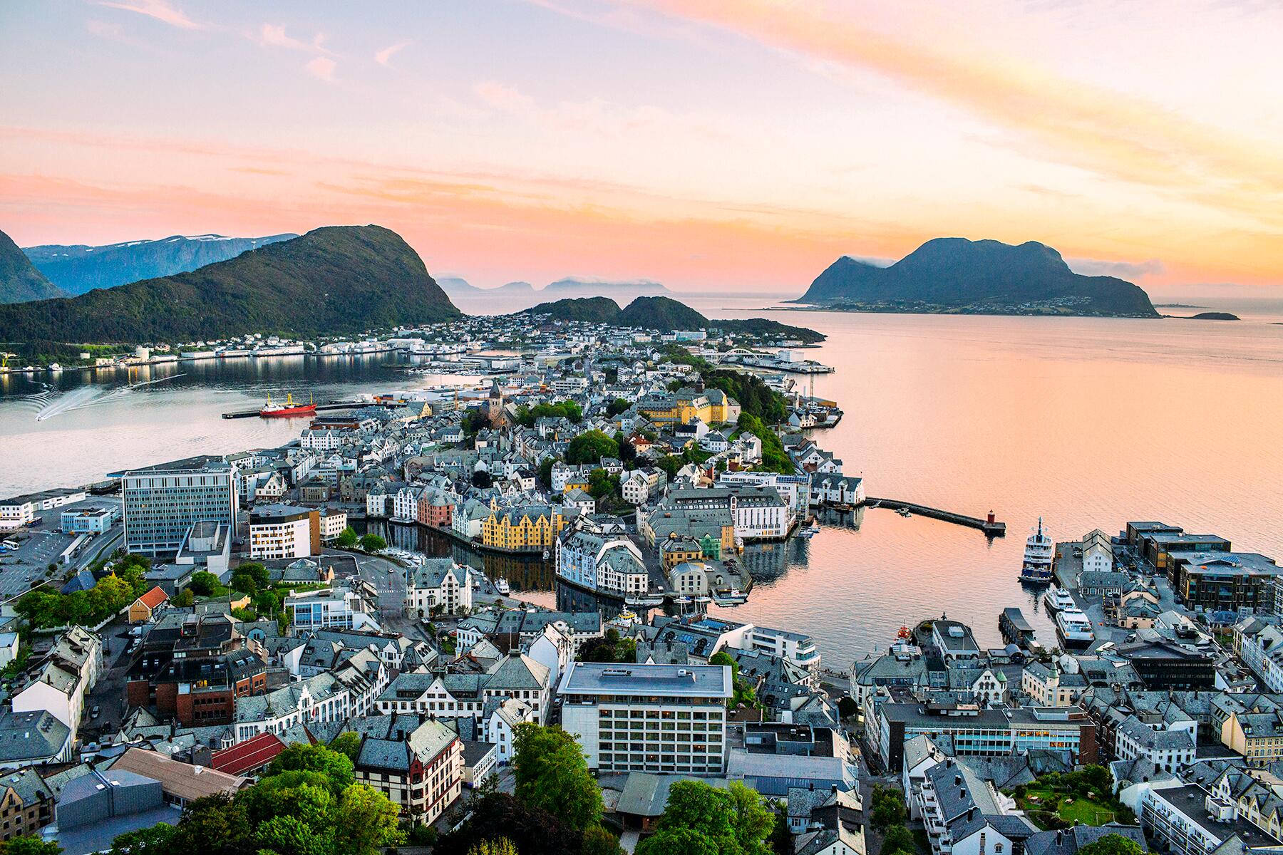 04_UltimateNorway__Alesund_4 Aksla-utsiktspunkt-alesund-122016-99-0038