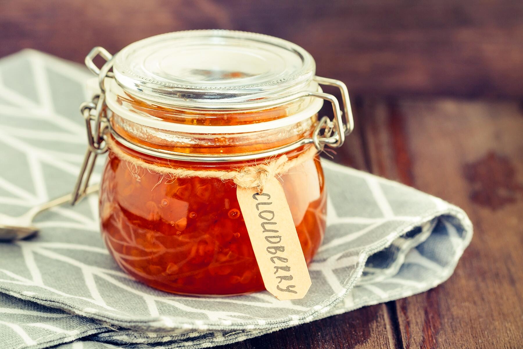 04_WhatToBringHomeFromNorway__CloudberryJam_shutterstock_1139431253