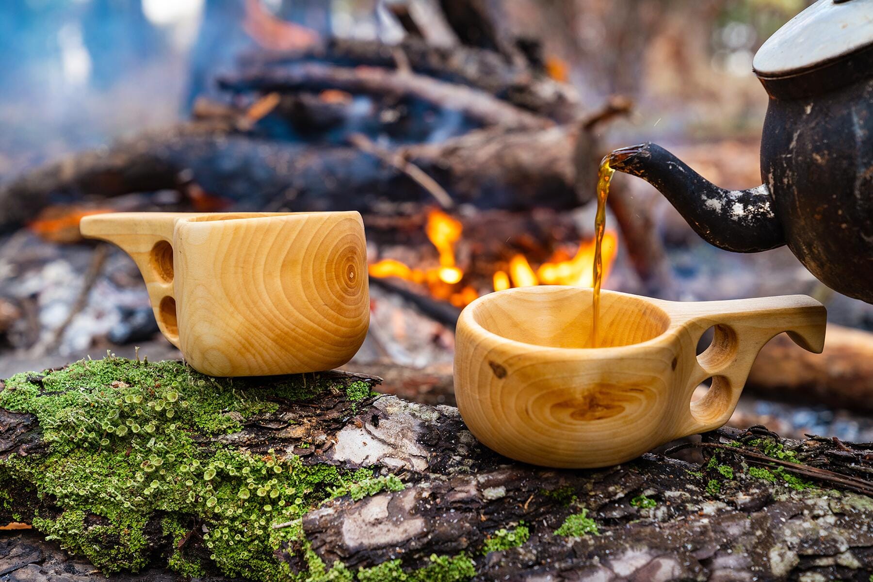 05_WhatToBringHomeFromNorway__WoodenCoffeeMug_shutterstock_1260786421