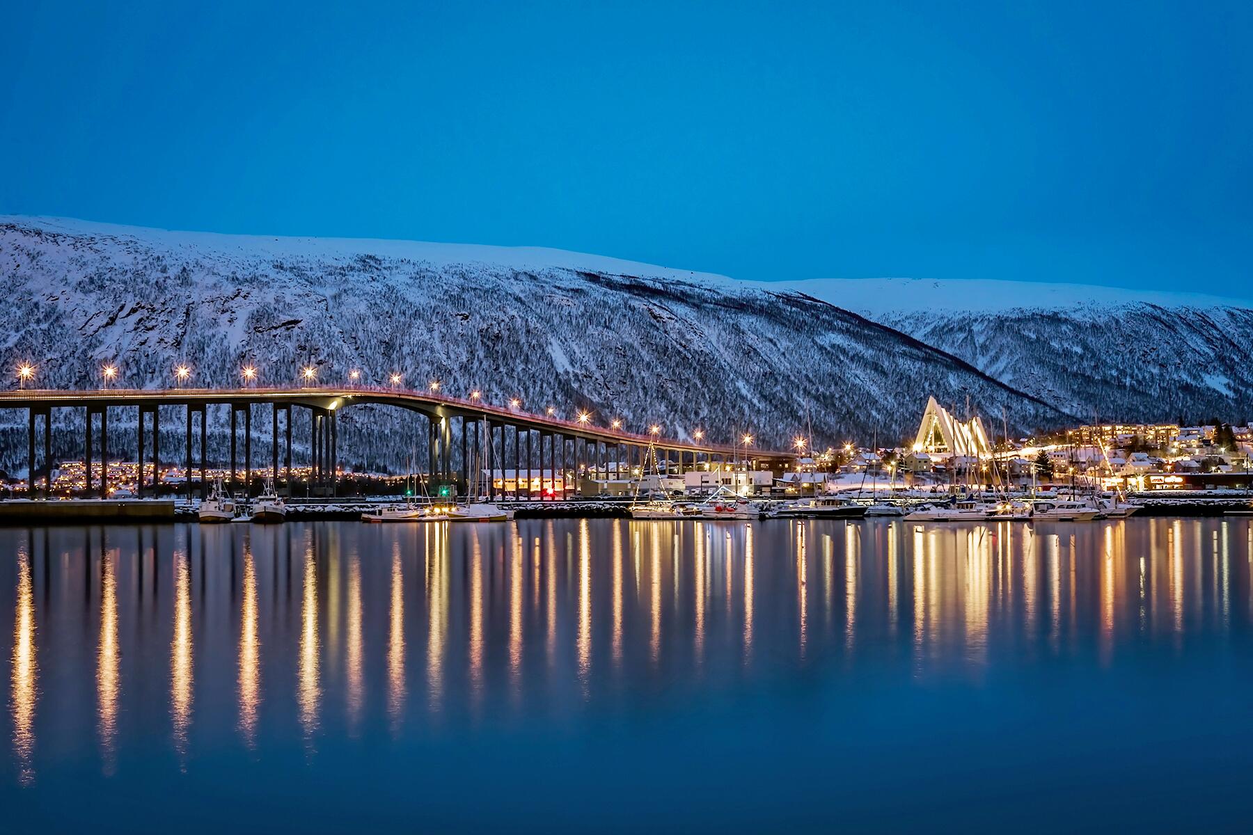 06_UltimateNorway__PolarNight_iStock-1162847510