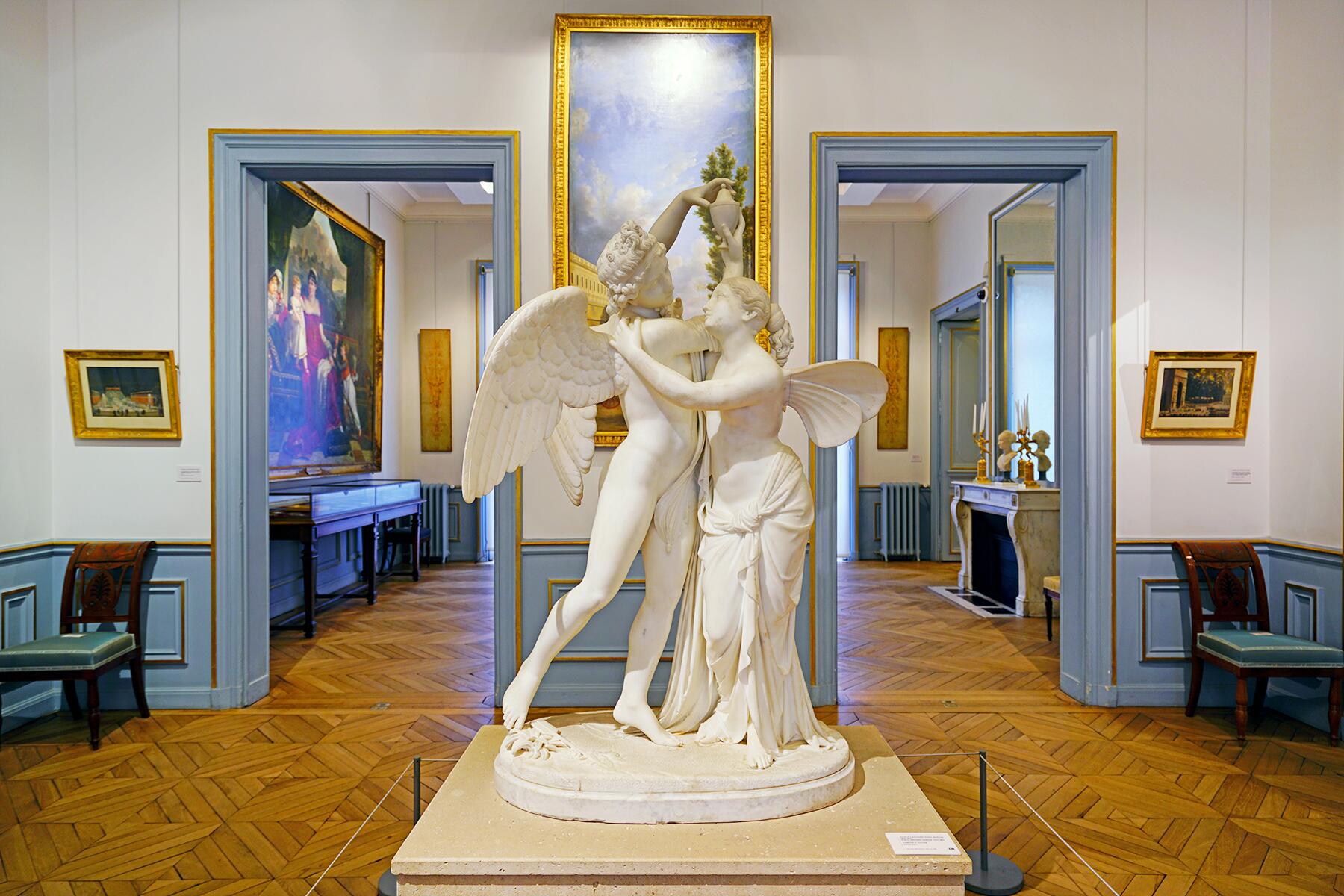 08_ArtLoversGuideToParis__ArtistFocusedMuseums_shutterstock_779795362