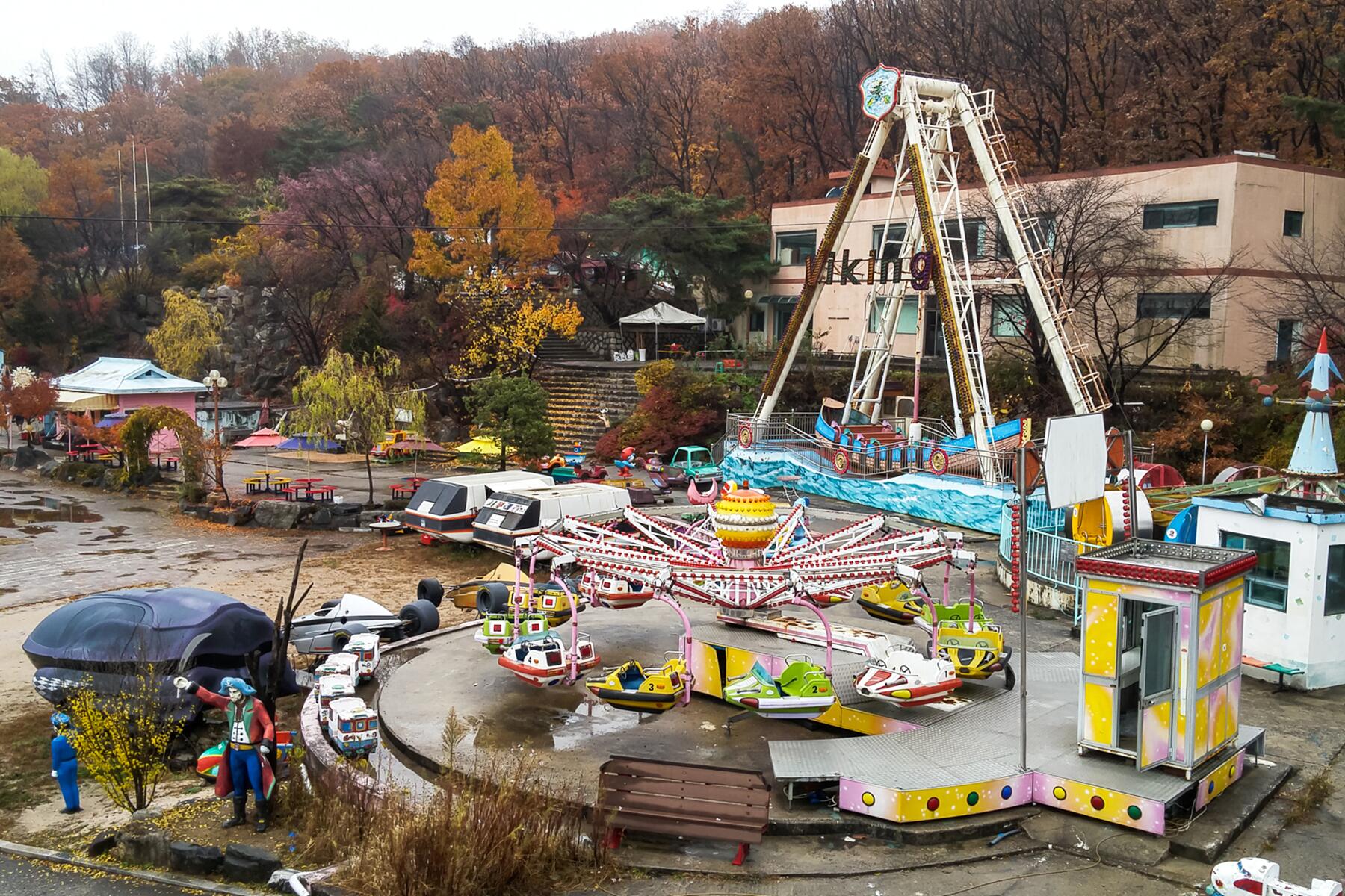 10 fascinating theme parks that have closed forever