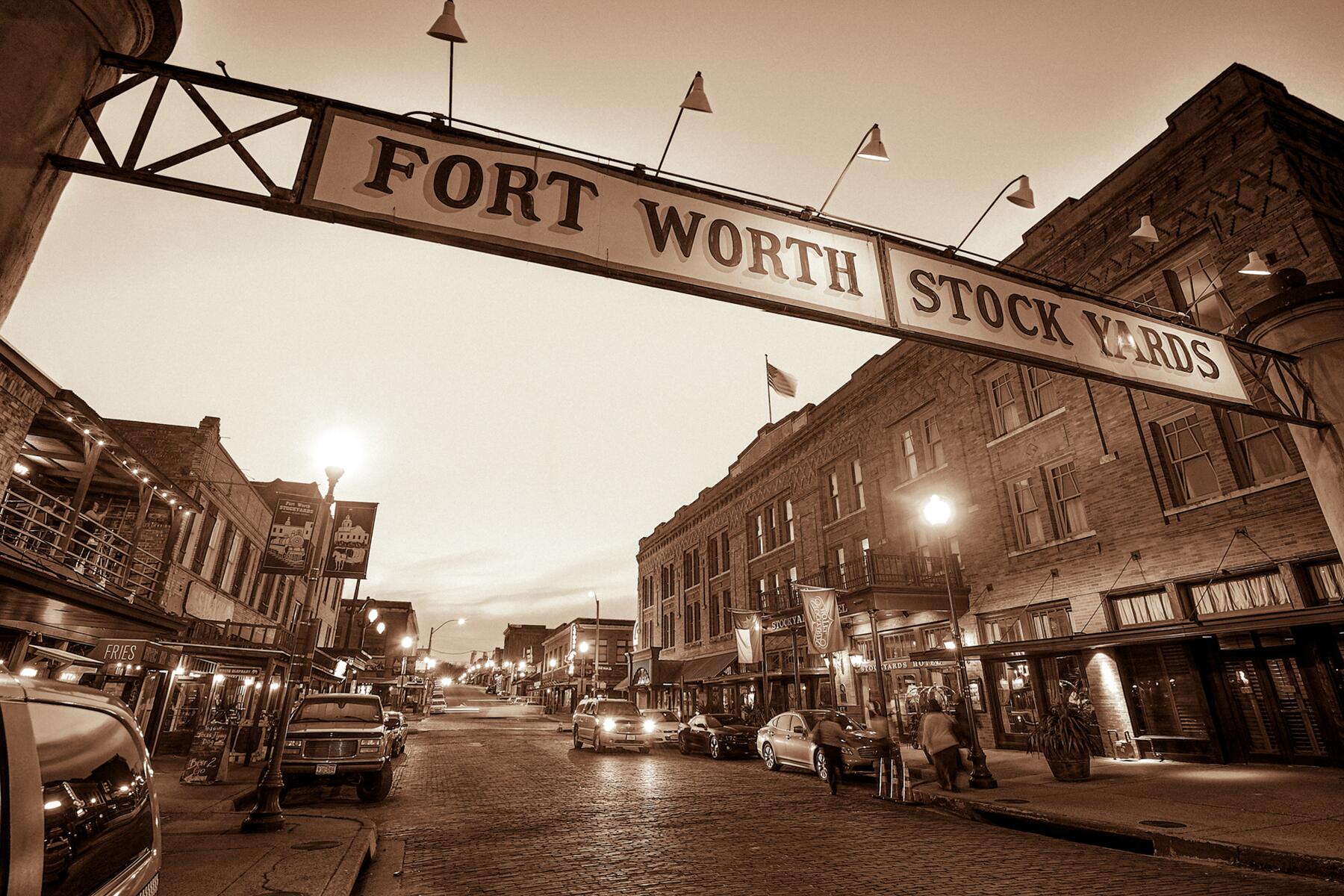 08_WildWestTowns__Fortworth_shutterstock_204315391