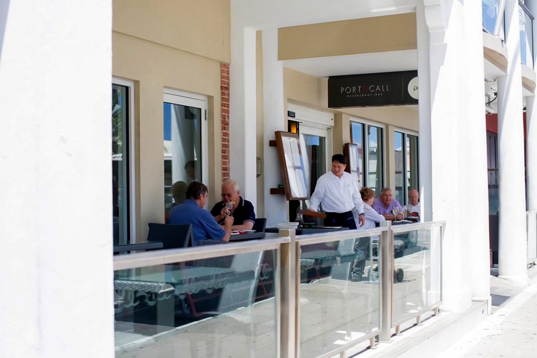 10_BestRestaurantsInBermuda__PortOCall_10 copy PORTOCALL-1018