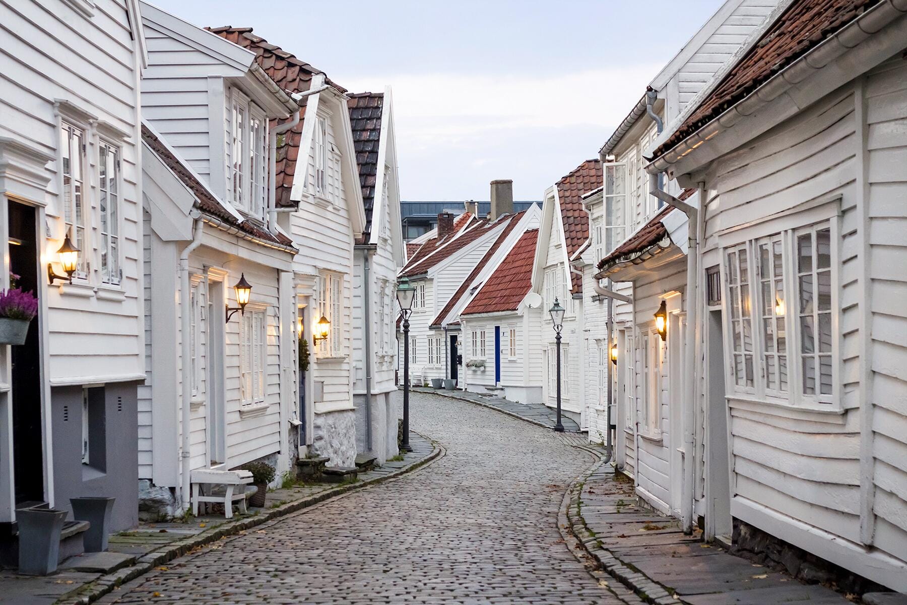 10_UltimateNorway__OldTownStavanger_shutterstock_230539177